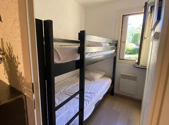 Location Lary 2/4 Personnes